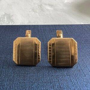 Retro SWANK Gold Tone Cuff Links